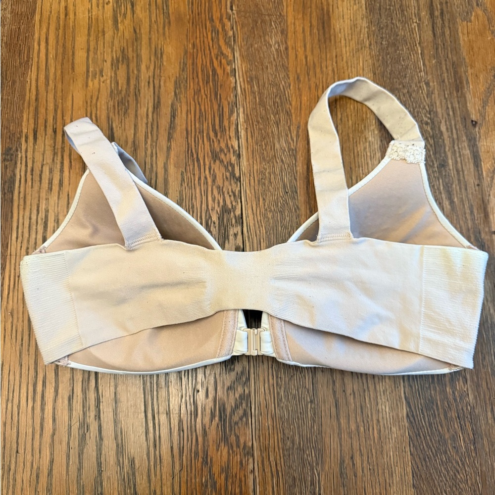 Spanx Size 38B Padded Bra - Picture 2 of 3